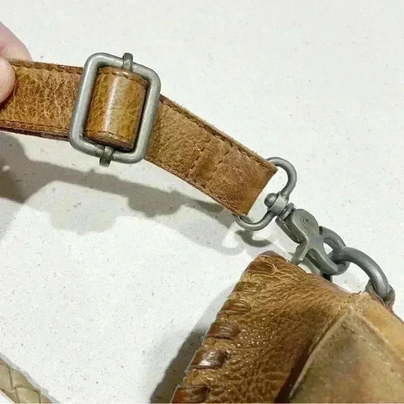 Free People Isle Distressed Tote Bag Tan Cowhide Hobo Metal Dangles suede Rare - Picture 16 of 16